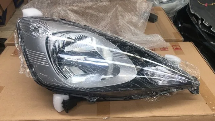 Farol par Honda New Fit 2009 até 2012 zerooss