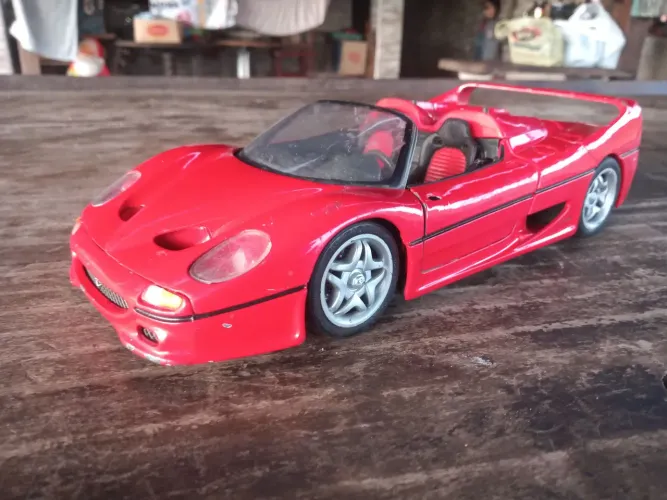 Miniatura Ferrari F50