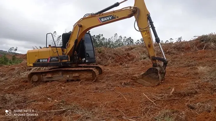 Escavadeira Sany SY135C 2022