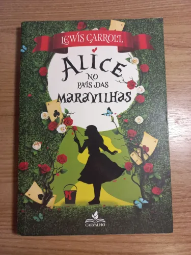 Livro "Alice no país das maravilhas"