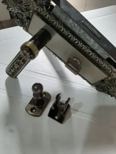 Fechadura estilo colonial 