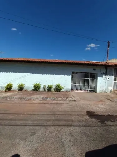 Casa com 3 dormitórios à venda, 180 m² - São Carlos - Goiânia/GO