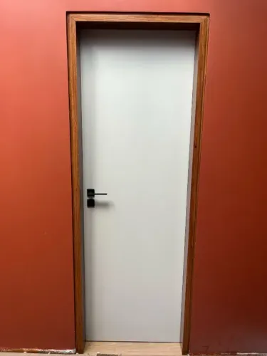 Escolhendo as portas para sua casa? Fale com a Phanda Portas