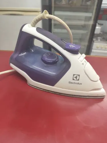 Ferro de Passar Electrolux - Semi-novo