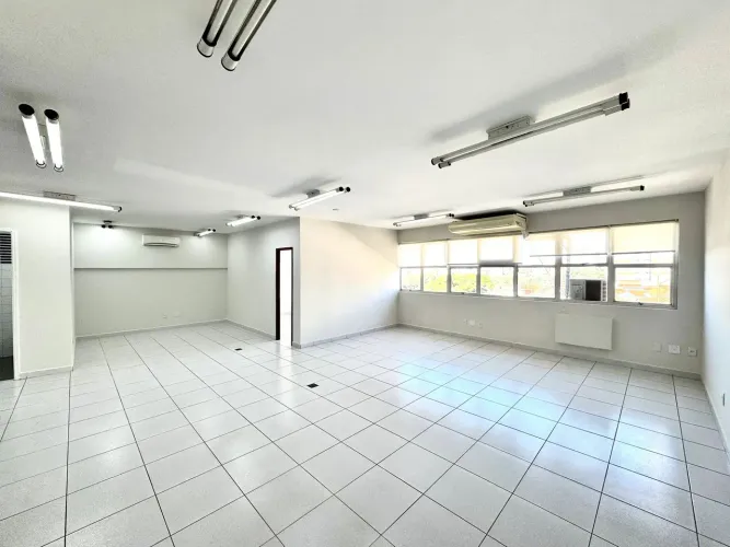 Imóvel para aluguel tem 126 metros quadrados em Vila Lídia - Campinas - SP