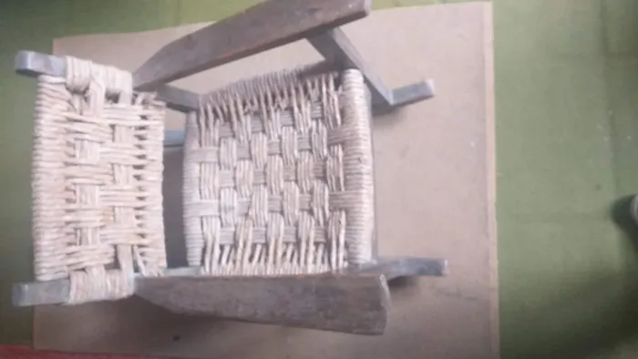 Cadeira antiga de balanço