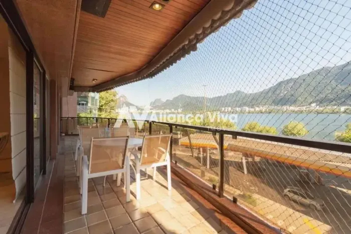 Lagoa | Apartamento 4 quartos, sendo 3 suites