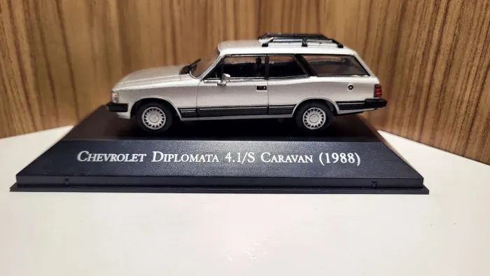 Carros Inesquecíveis do Brasil - Chevrolet Diplomata 4.1/S Caravan (1988)
