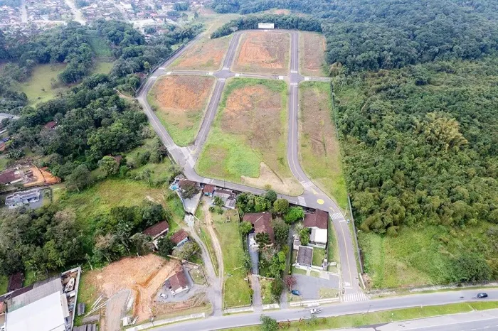 Terreno à venda no bairro Itinga - Joinville/SC