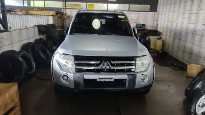 Mitsubishi Pajero Full Hpe 3.8 2008 Gasolina 2 Portas Veiculo Destinado A Retirada De Peça
