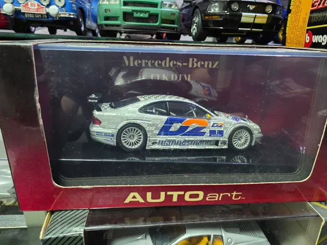 Miniatura 1:43 autoart dtm winner mercedes