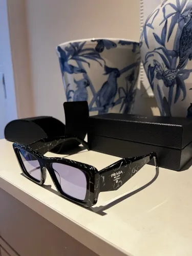 Óculos Prada Milano