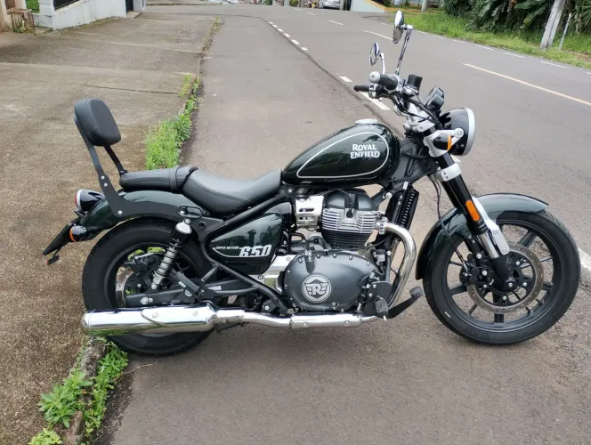 Super Meteor VENDIDA 650 ABS 2025