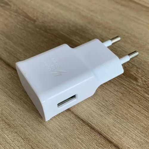 Carregador Samsung Fast Charging (semi-novo)