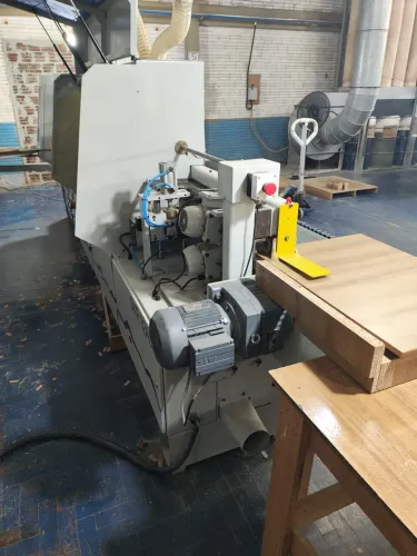 Máquina para marcenaria 