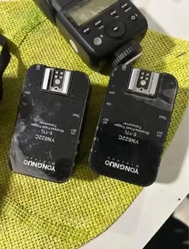 Vendo 2 rádio flash 