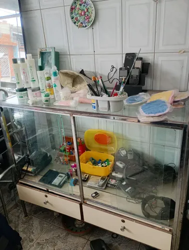 Balcão Expositor de Vidro - Ótimo Estado