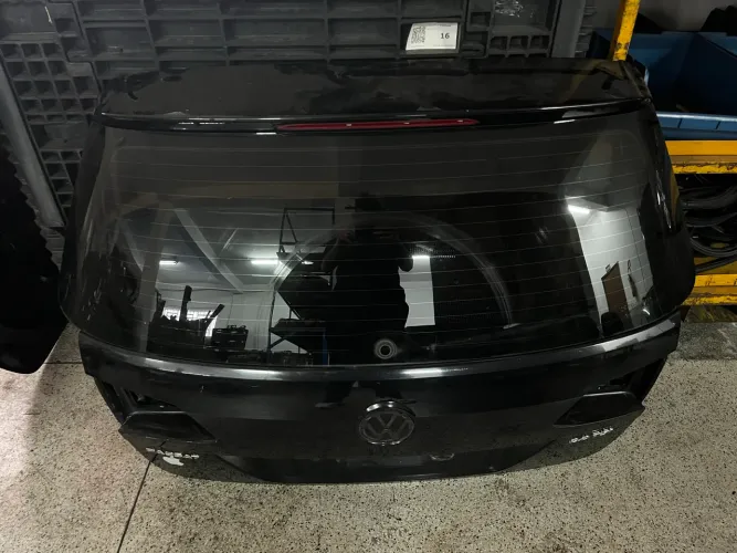Tampa traseira Passat Variante Tsi 2015 