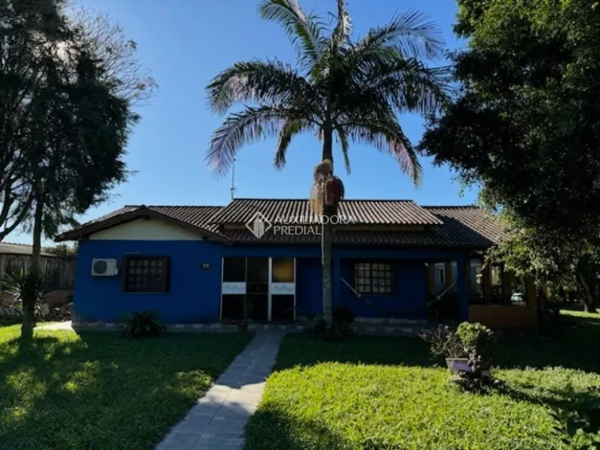 Casa em condomínio à venda no bairro Águas Claras com 350 m² e 3 dormitórios/quartos.