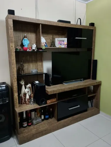 Estante Para TV de até 50" e Portas de Correr