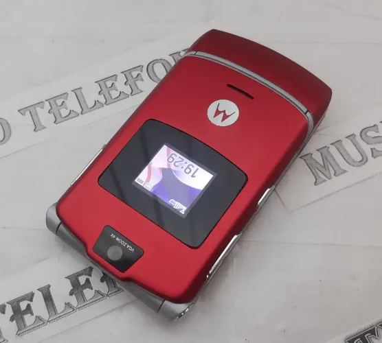 Motorola V3 Razr Flip Vermelho celular antigo lindo impecável 