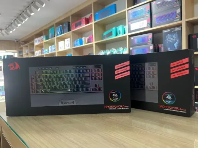 Teclado Mecânico Óptico Redragon BroadSword || Preto || Switch Blue e Brown || Loja Física
