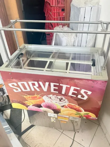 Expositor de Sorvete 4 cubas