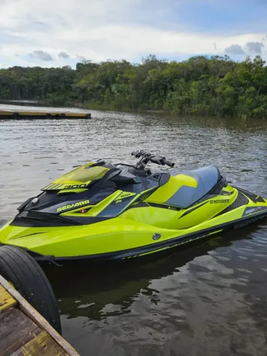 Jet Ski RXP X 300 2018 R$ 75 mil