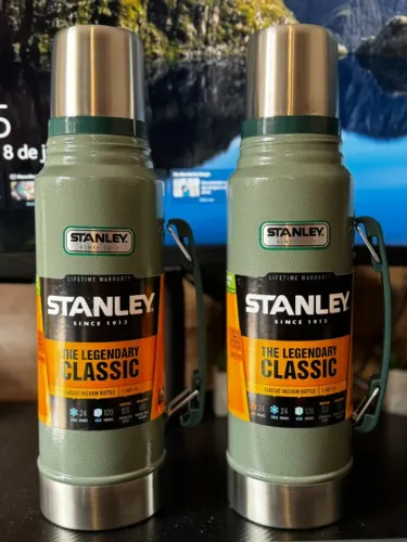Garrafa térmica Stanley Classica aço inoxidável 1l