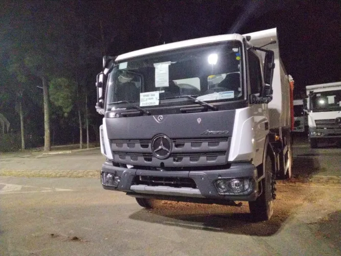 MERCEDES-BENZ ATEGO 2730 6X4 