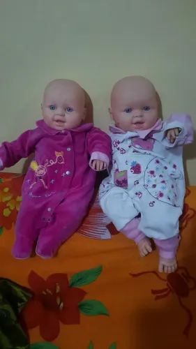 Bonecas bebê 