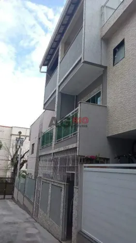 CASA DE VILA À VENDA COM 2 QUARTOs EM VILA VALQUEIRE