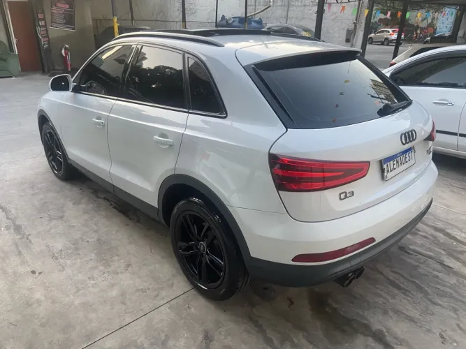 A Q3 mais bonita da Internet.