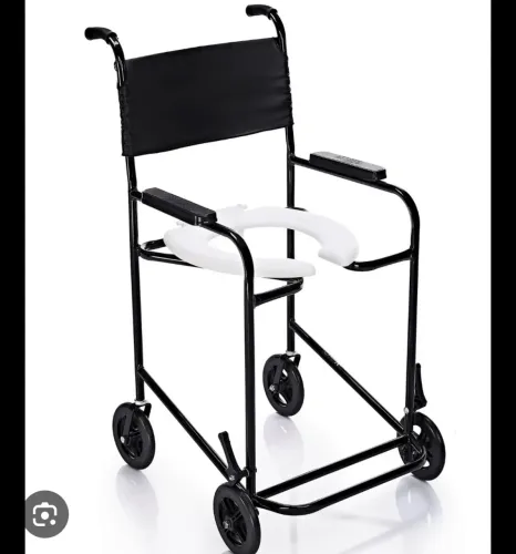 Cadeira de banho seminova em ótimo estado 