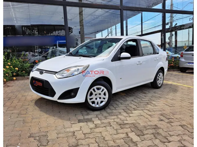 Ford Fiesta Sedan 1.6 16V Flex Mec. 2014