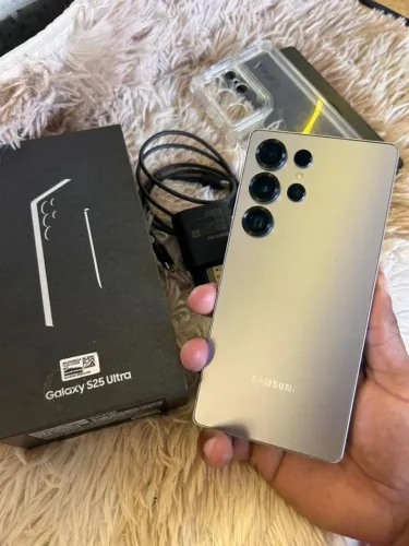 SAMSUNG S25 ULTRA 256 GB COMPLETO (VENDA OU TROCA)