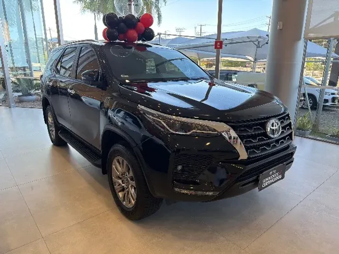 Toyota Hilux SW4 SRV 4X2 2.7 Flex 16V Aut. 2021