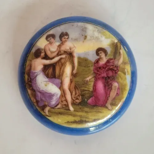 Tampa de Potinho Redondo de Porcelana Pintada por Angelica Kauffman