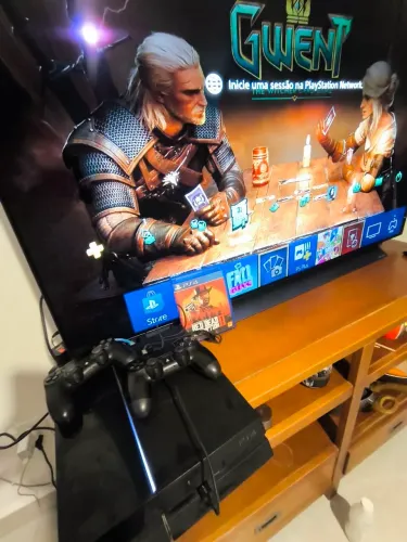 PLAYSTATION 4+ DOIS CONTROLES NOVOS+ JOGOS