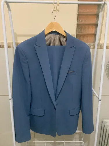 Terno RAFFER utilizado uma única vez