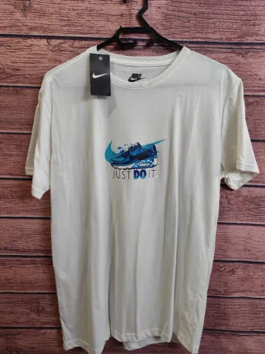 Camiseta Premium Nike Masculina Tam G nova