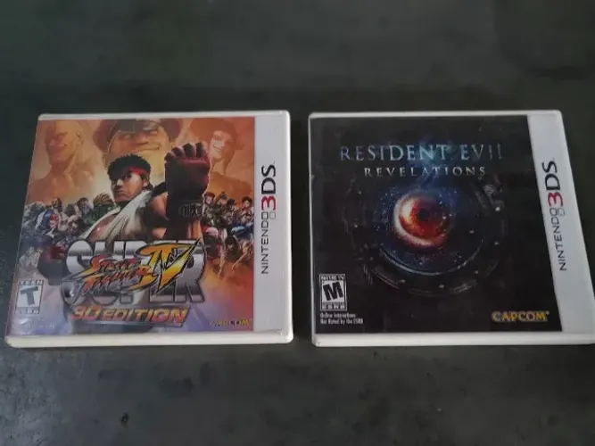 Jogos Super Street Fighter 04 + Resident Evil Revelation para Nintendo 3DS