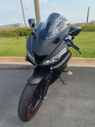 Yamaha R15
