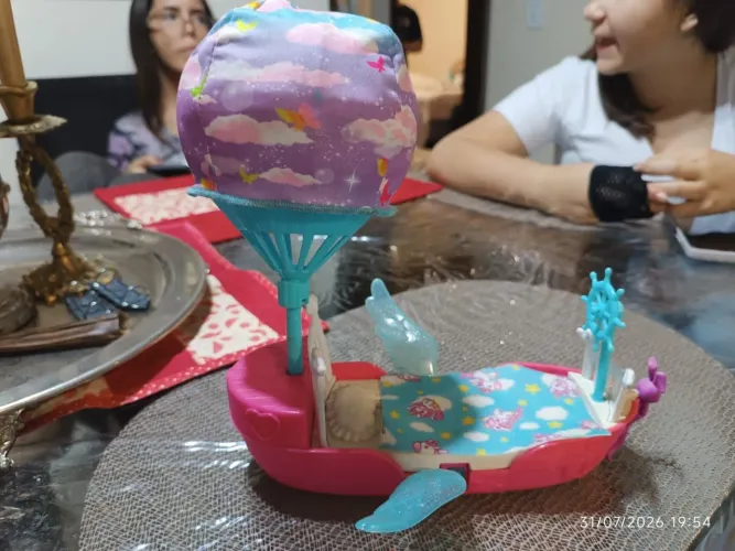 Barco Mágico com Balão de Ar Quente e Cama de Unicórnio para Bonecas