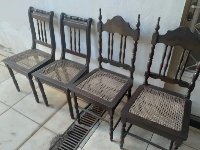 Vendo 4 cadeiras