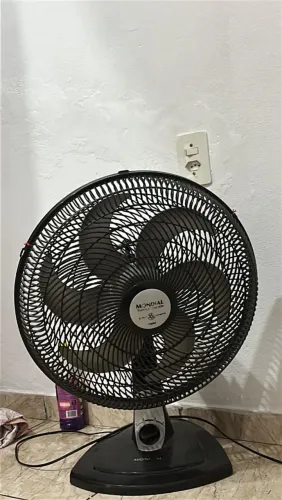 Ventilador mundial 140v semi novo