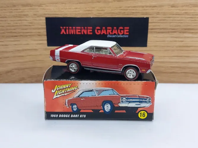 Johnny Lightning Dodge Dart GTS