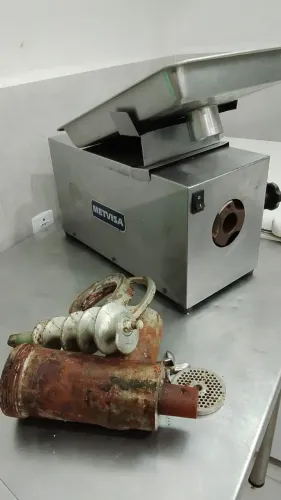 Moedor de carne industrial METVISA