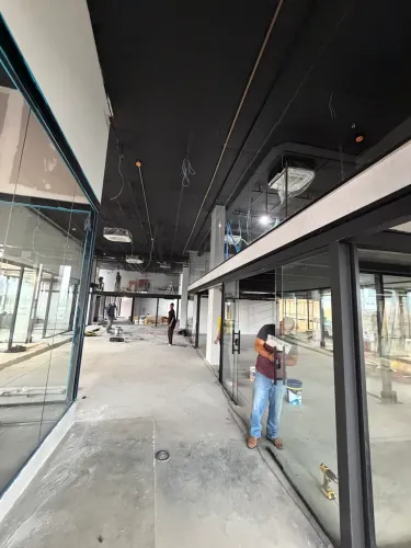 Limpeza pos obra e revitalização de pisos 