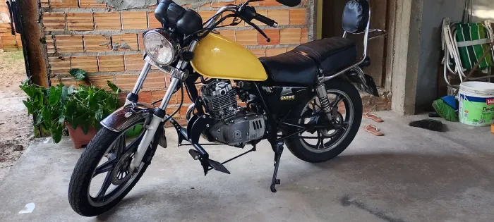 Suzuki Intruder 125